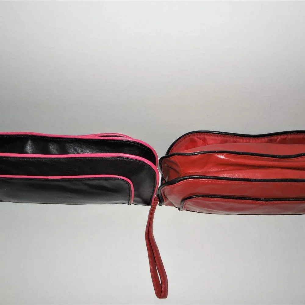 🌸2/$9 Faux Leather Mini‎ Clutches